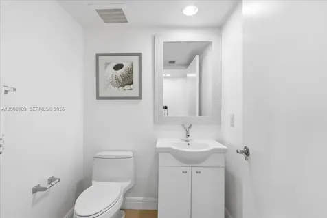 17201 Collins Avenue Sunny Isles Beach FL 33160