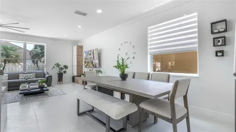 321 SW 194th Avenue Pembroke Pines FL 33029