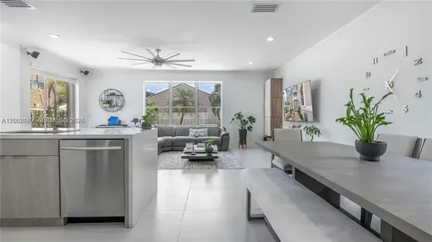321 SW 194th Avenue Pembroke Pines FL 33029