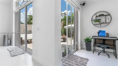 321 SW 194th Avenue Pembroke Pines FL 33029