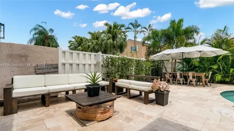 321 SW 194th Avenue Pembroke Pines FL 33029