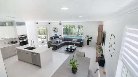 321 SW 194th Avenue Pembroke Pines FL 33029