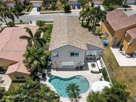 321 SW 194th Avenue Pembroke Pines FL 33029
