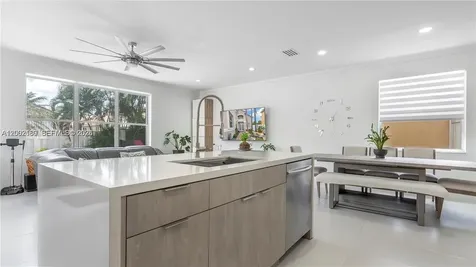 321 SW 194th Avenue Pembroke Pines FL 33029
