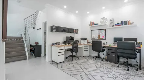 321 SW 194th Avenue Pembroke Pines FL 33029