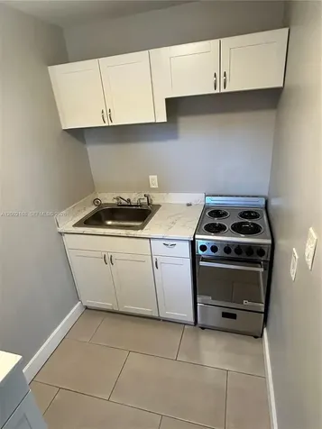 1140 NW 1st Place Miami FL 33136