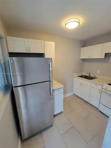 1140 NW 1st Place Miami FL 33136