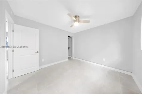 1140 NW 1st Place Miami FL 33136
