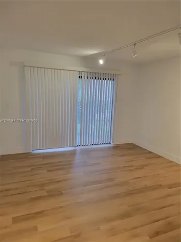 8290 Lake Drive Doral FL 33166