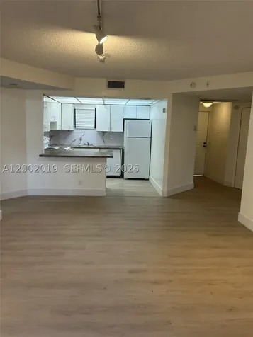 8290 Lake Drive Doral FL 33166
