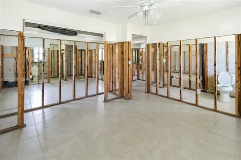 317 Montgomery Avenue Fort Myers FL 33905