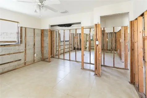 317 Montgomery Avenue Fort Myers FL 33905