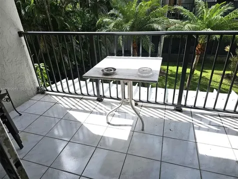 40 NW 87th Avenue Miami FL 33172