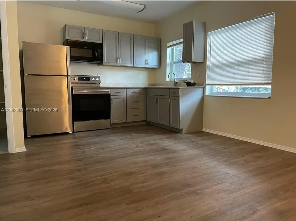 1720 Pierce Street Hollywood FL 33020