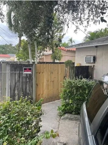 1720 Pierce Street Hollywood FL 33020