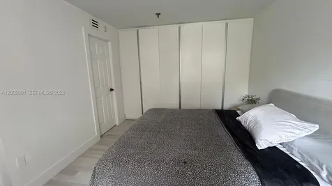 671 NE 195th Street Miami FL 33179