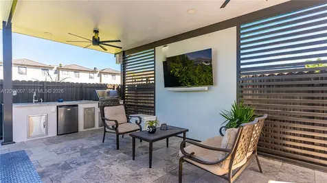 15817 SW 138th Terrace Miami FL 33196