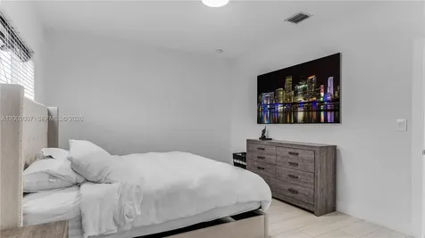 15817 SW 138th Terrace Miami FL 33196