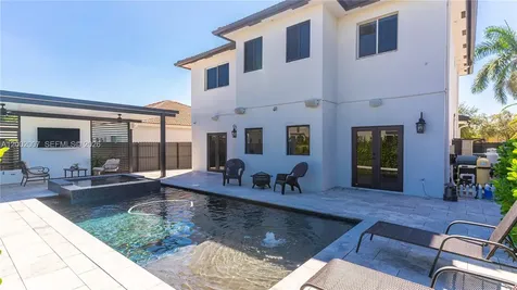 15817 SW 138th Terrace Miami FL 33196