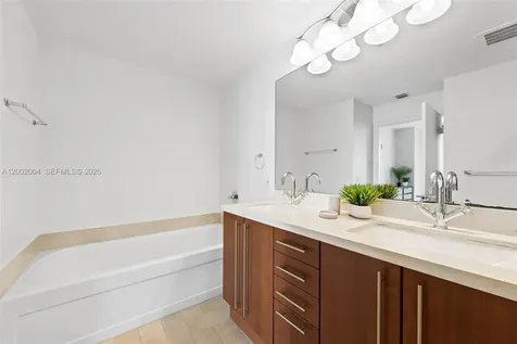 79 SW 12th Street Miami FL 33130