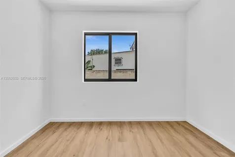 753 NW 30th Street Miami FL 33127