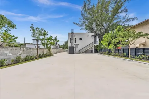 753 NW 30th Street Miami FL 33127