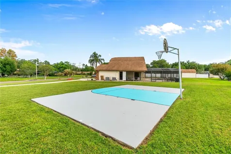 1805 Harbor Boulevard Kissimmee FL 34744