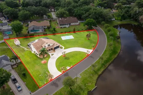 1805 Harbor Boulevard Kissimmee FL 34744