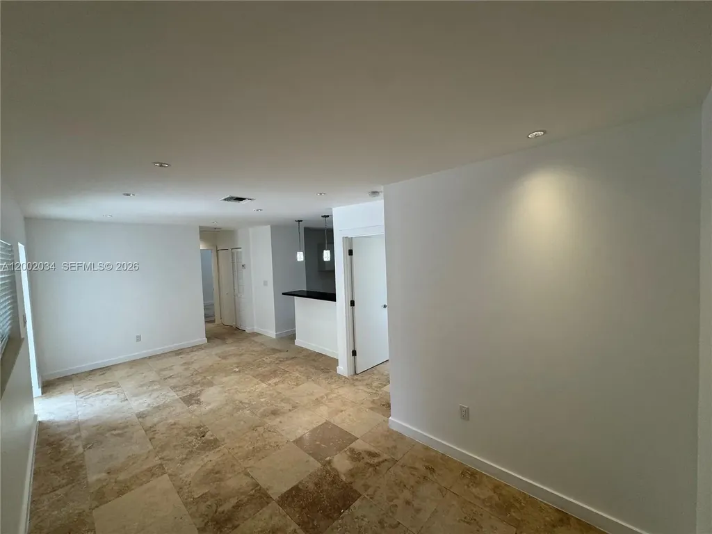 2724 NE 15th Street Fort Lauderdale FL 33304