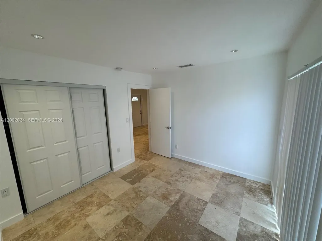 2724 NE 15th Street Fort Lauderdale FL 33304
