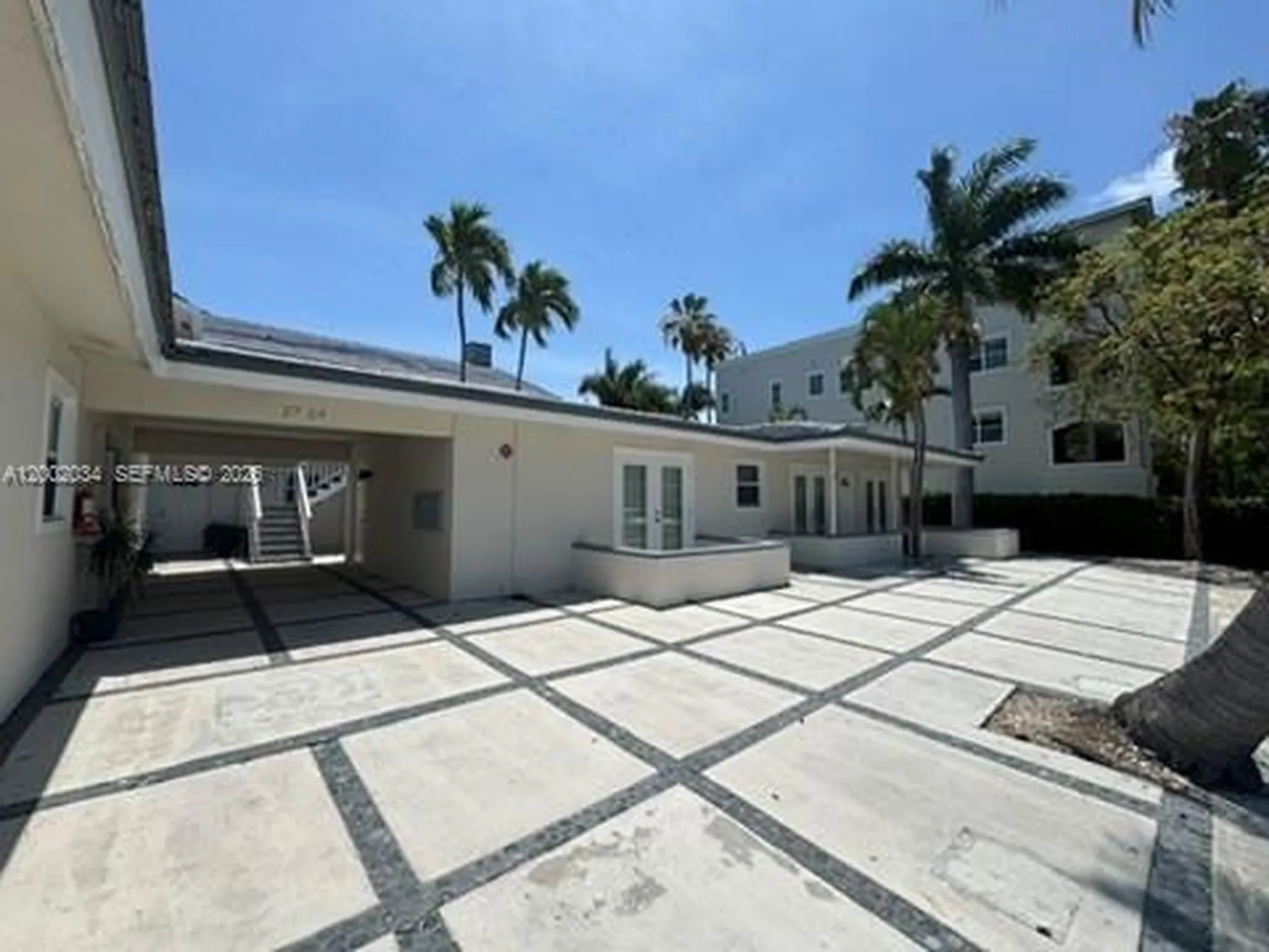 2724 NE 15th Street Fort Lauderdale FL 33304