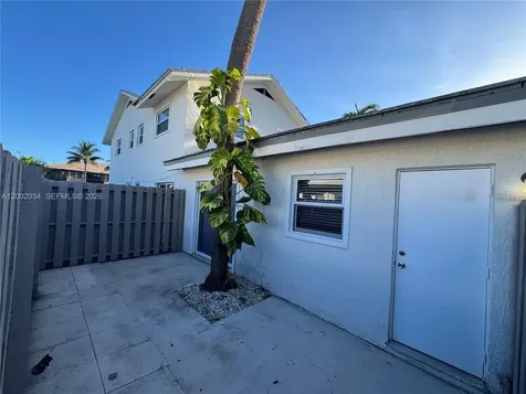 2724 NE 15th Street Fort Lauderdale FL 33304
