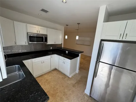 2724 NE 15th Street Fort Lauderdale FL 33304
