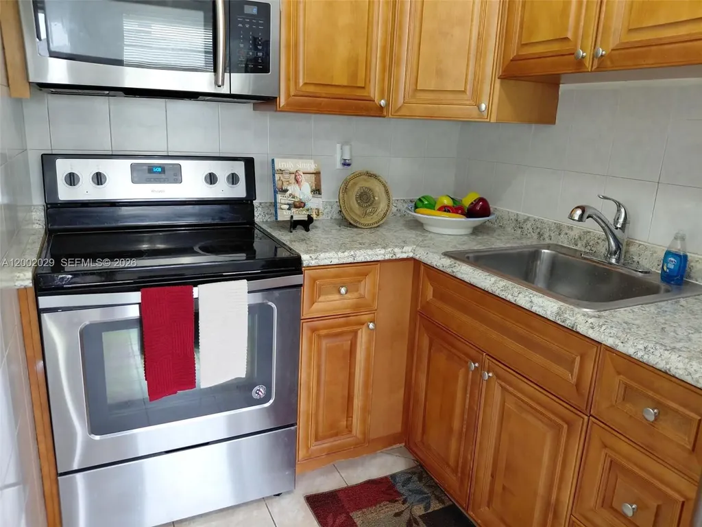 1433 SW 24th Court Fort Lauderdale FL 33315