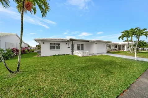 8502 NW 59th Street Tamarac FL 33321