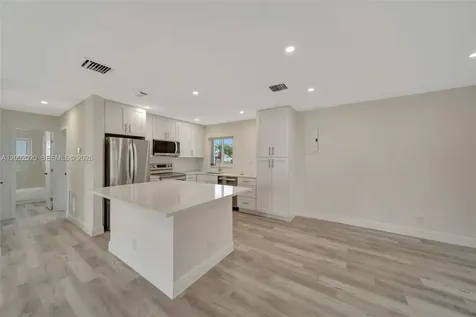 8502 NW 59th Street Tamarac FL 33321