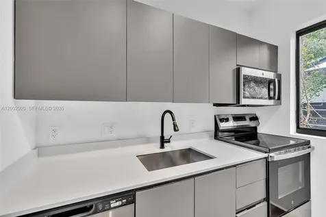 753 NW 30th Street Miami FL 33127