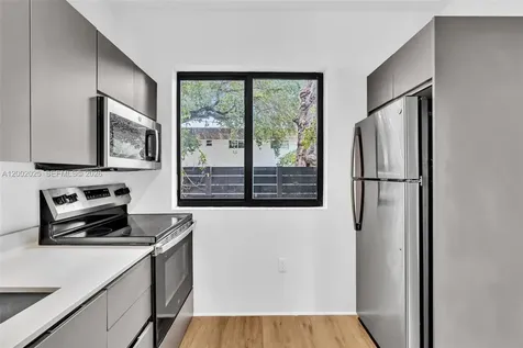 753 NW 30th Street Miami FL 33127