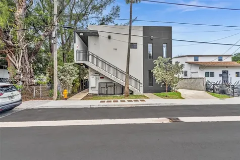 753 NW 30th Street Miami FL 33127