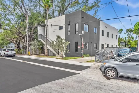 753 NW 30th Street Miami FL 33127