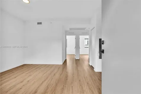 753 NW 30th Street Miami FL 33127
