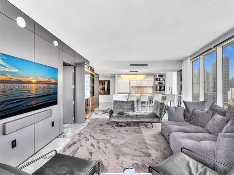 475 Brickell Avenue Miami FL 33131