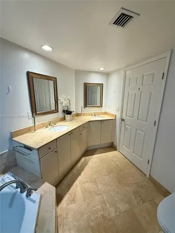 1745 E Hallandale Beach Boulevard Hallandale Beach FL 33009