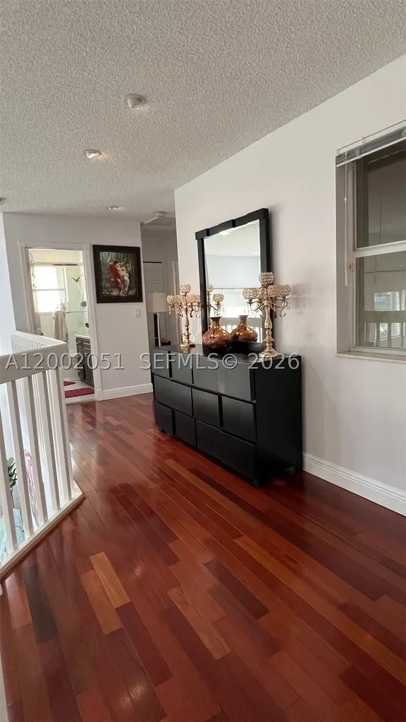 1590 Seagrape Way Hollywood FL 33019