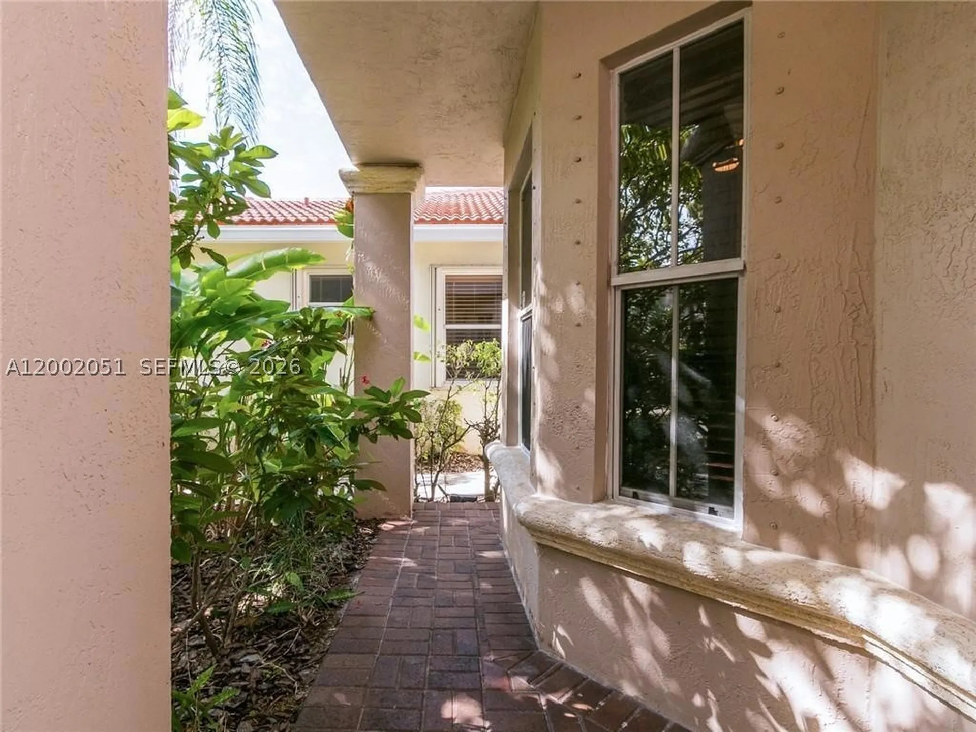 1590 Seagrape Way Hollywood FL 33019