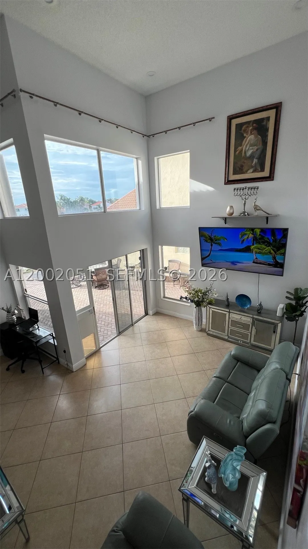 1590 Seagrape Way Hollywood FL 33019