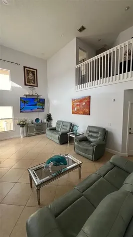 1590 Seagrape Way Hollywood FL 33019