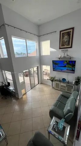 1590 Seagrape Way Hollywood FL 33019