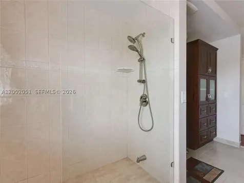1590 Seagrape Way Hollywood FL 33019
