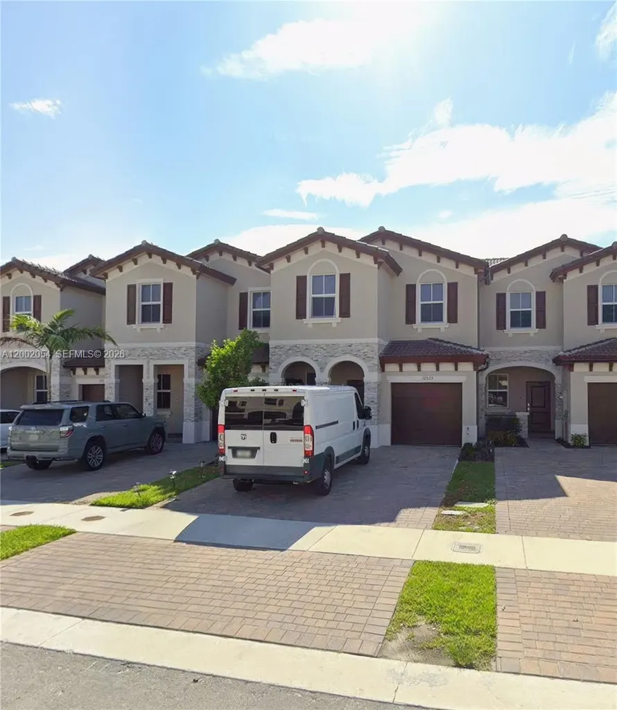 12525 NW 23rd Place Miami FL 33167